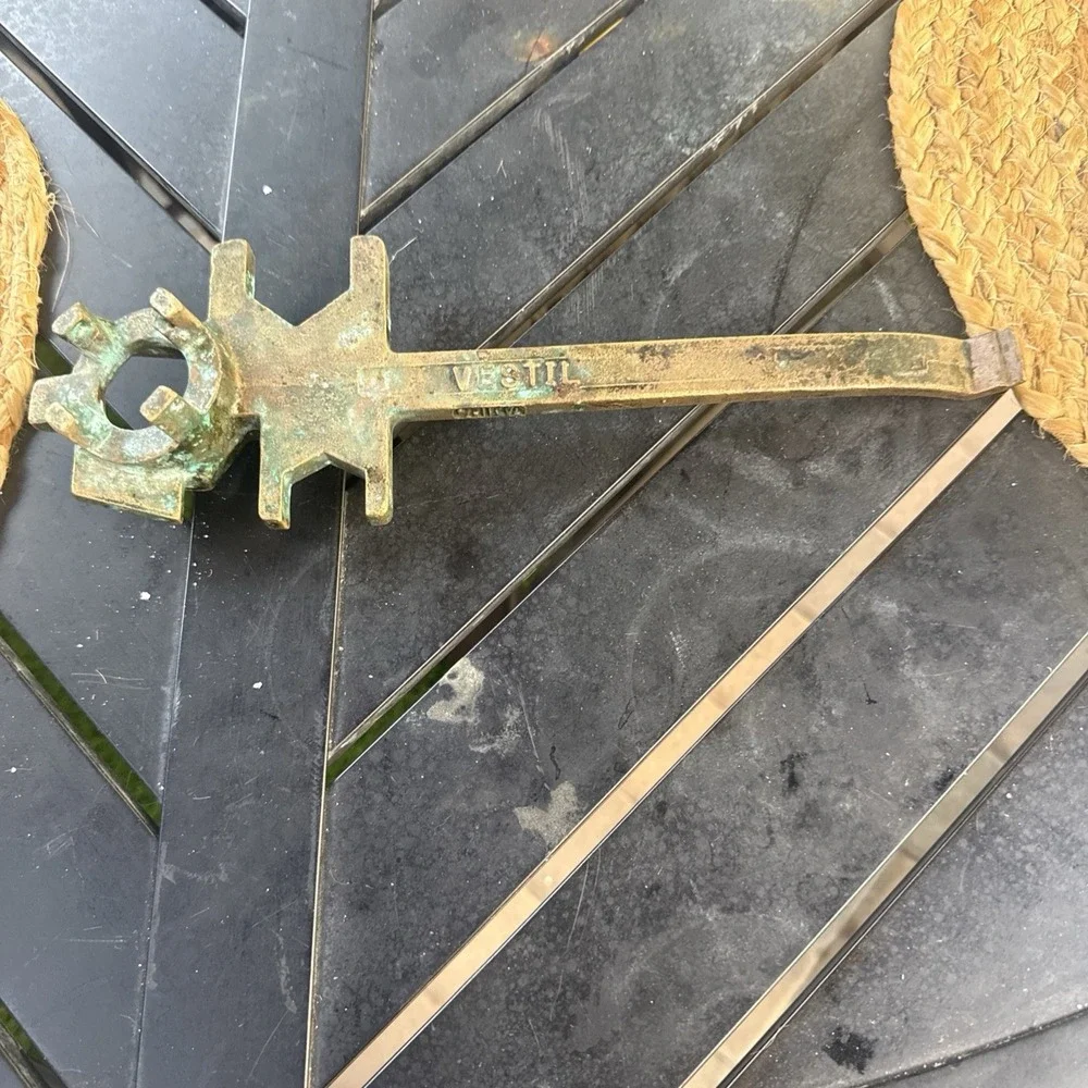 Vestil BNW-BX-W Non Sparking Bronze Alloy Drum Bung Nut Wrench 12